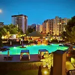 Reina Barcelo Appartement *