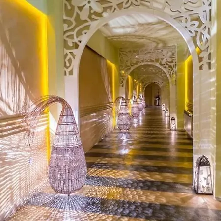 Reina Barcelo Apartment *