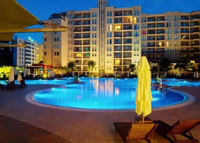 Апартамент Reina Barcelo